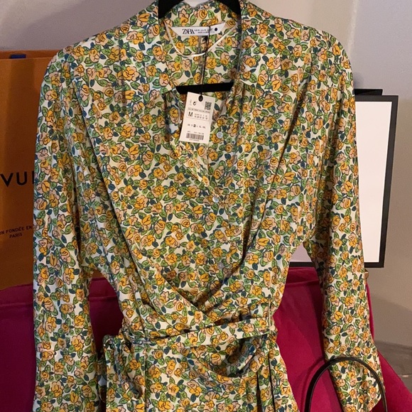 Zara complete button down maxi shirt dress… - Picture 2 of 13